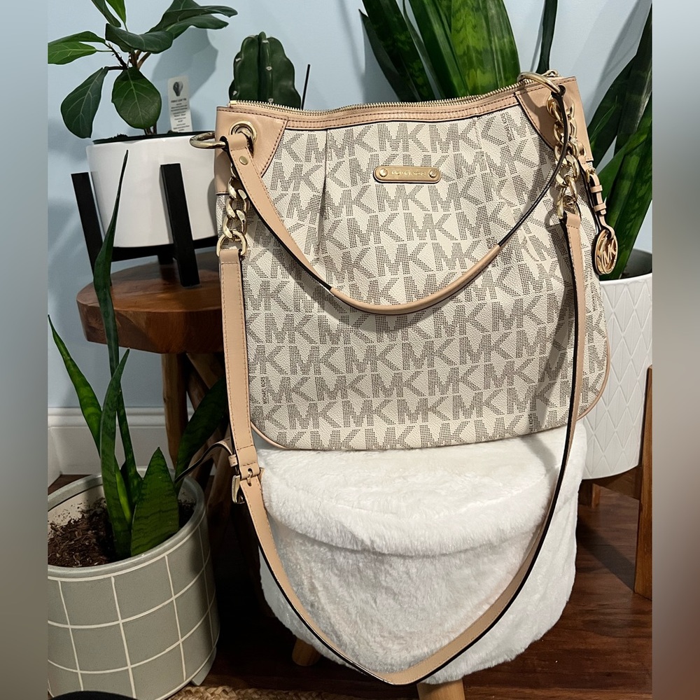 (LIKE NEW) Michael Kors Jet Set Large Convertible Shoulder Bag